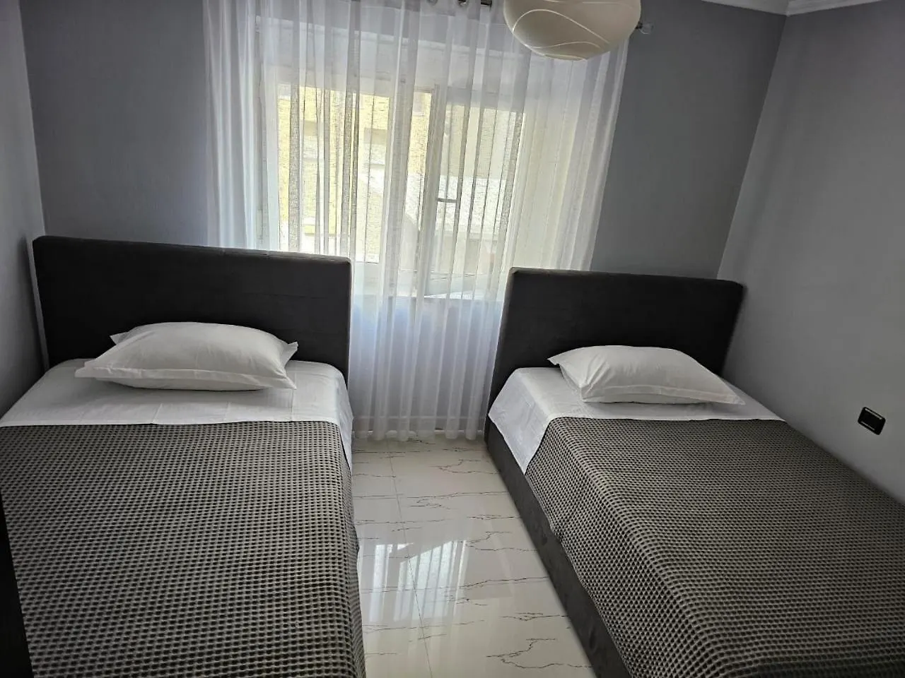 Edi'S Apartment Tirana 0*,  Albania